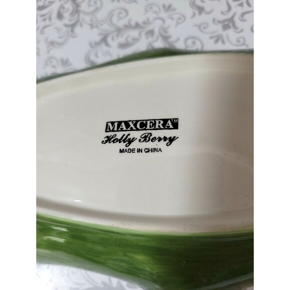 Maxcera Holly Berry  Porcelain Leaf Serving Dish 10" stem to point 5" wide. EUC - Picture 8 of 10
